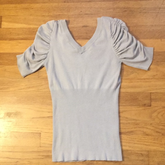 Gray Sweater - Short Sleeve - Small - Picture 2 of 9